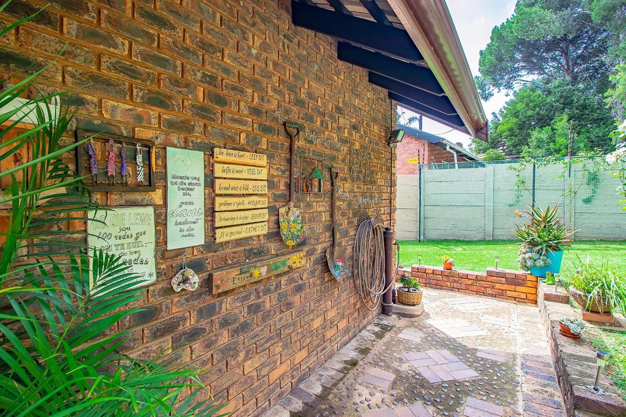 Leozet Self Catering Apartment Pretoria-Noord Dış mekan fotoğraf
