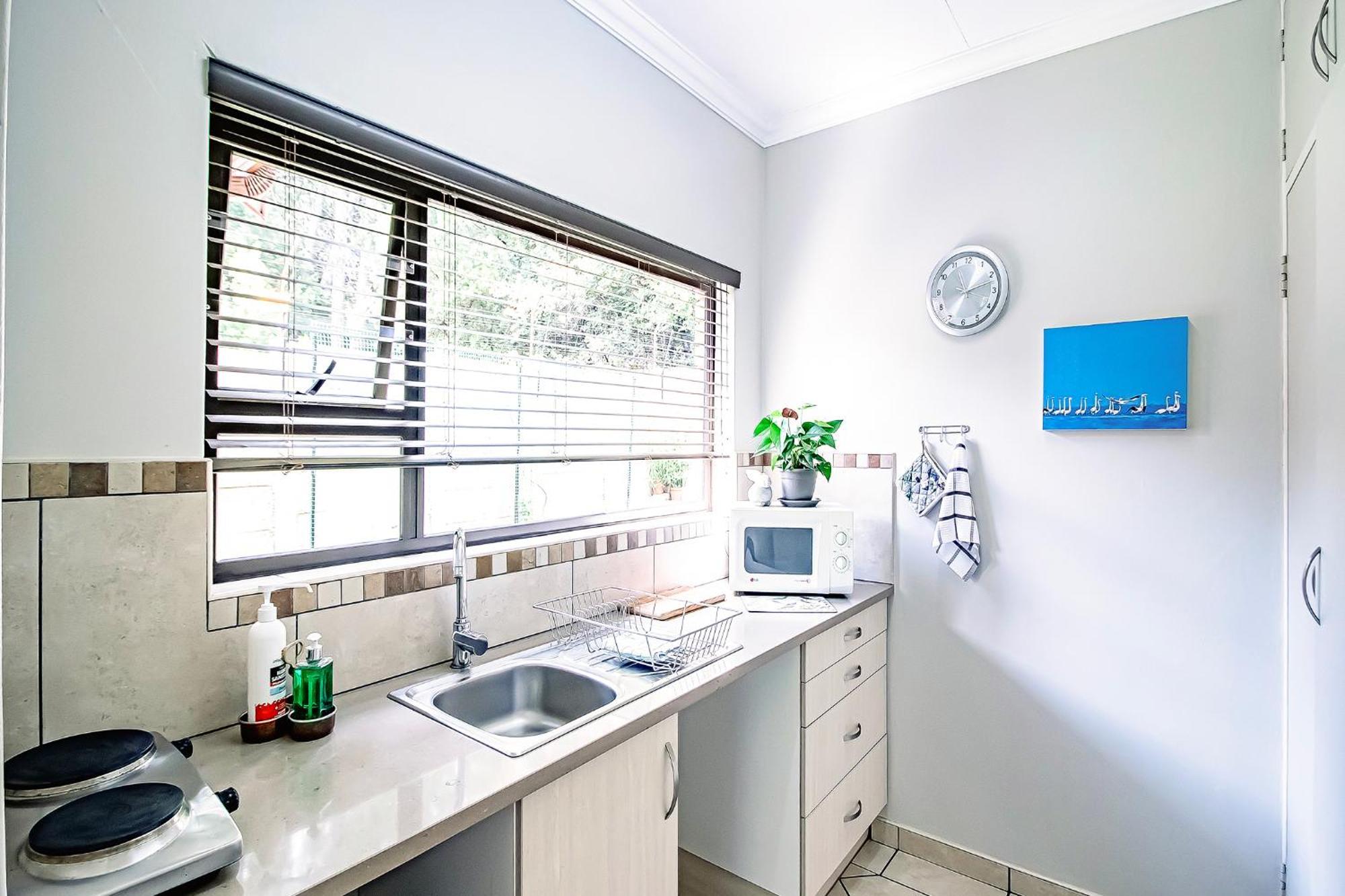 Leozet Self Catering Apartment Pretoria-Noord Dış mekan fotoğraf