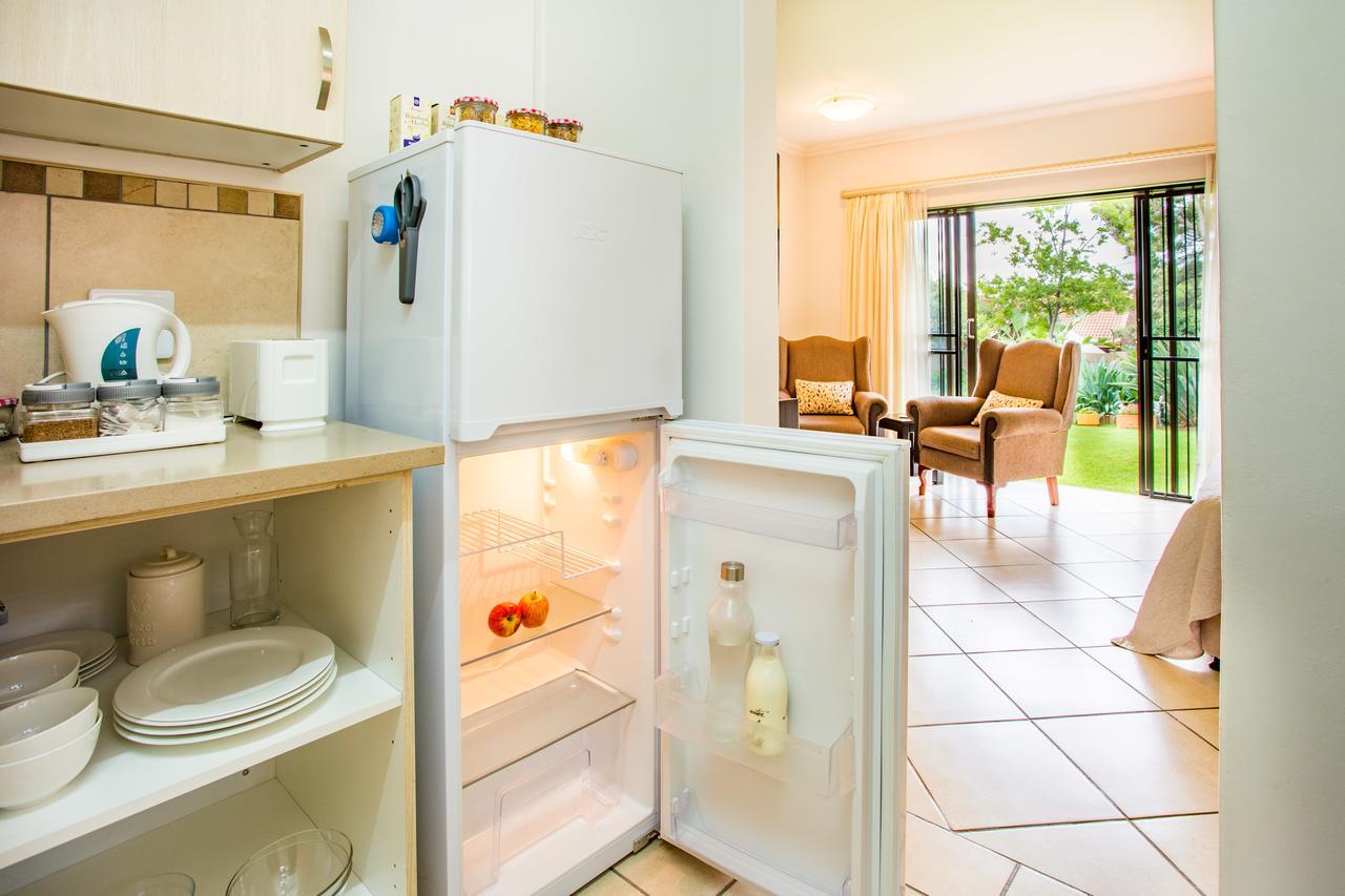 Leozet Self Catering Apartment Pretoria-Noord Dış mekan fotoğraf